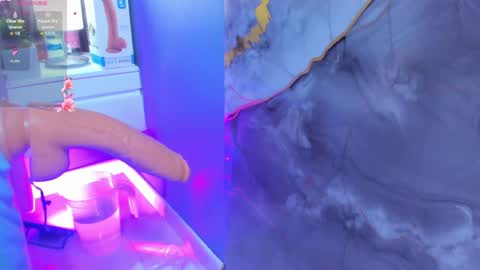 little_valentinaa online show from April 9, 2026, 11:26 am