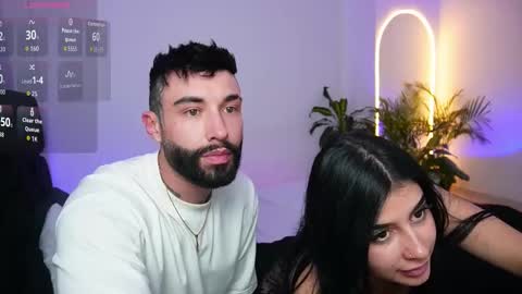 little_vannesaa online show from September 15, 2025, 10:43 pm