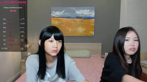 Yena and Gabby online show from September 9, 2025, 10:42 pm