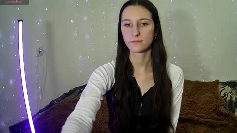 LittleAhWitch online show from March 5, 2025, 1:39 pm