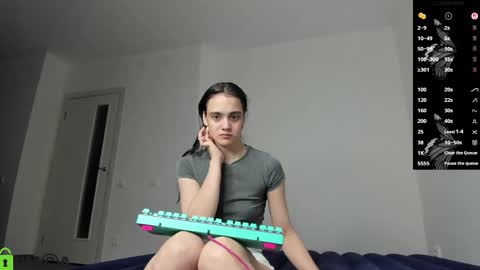 littleashleyy online show from May 25, 2026, 8:59 pm