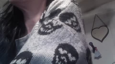 Snapshot of littlebigsquirt7945 chatting on December 17, 2025, 5:57 am Sady Jayne online show from December 17, 2025, 5:57 am