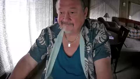 Littled83057 online show from February 4, 2025, 6:38 pm