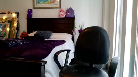 littledeathtrap online show from September 11, 2025, 5:57 pm