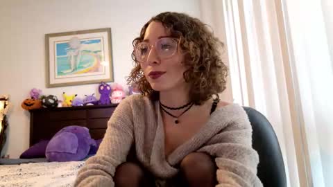 littledeathtrap online show from November 10, 2025, 9:36 pm