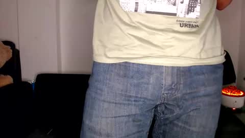 Manu online show from October 7, 2025, 2:09 am