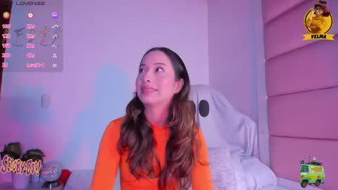 littlee_emma_ online show from October 6, 2025, 12:19 am