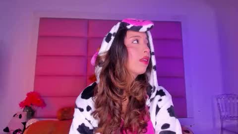 littlee_emma_ online show from January 11, 2026, 3:55 am