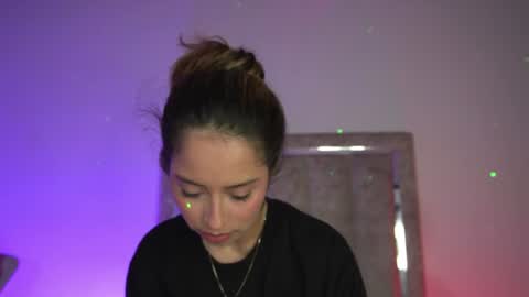 Snapshot of littlee_emma_ chatting on June 16, 2026, 1:41 am littlee_emma_ online show from June 16, 2026, 1:41 am