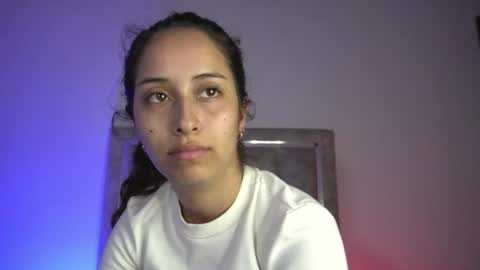 Snapshot of littlee_emma_ chatting on July 21, 2026, 11:40 pm littlee_emma_ online show from July 21, 2026, 11:40 pm