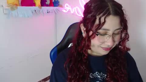 Angel  online show from November 21, 2025, 8:40 pm