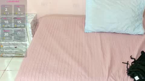 Tania  online show from November 11, 2025, 7:58 pm