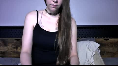 Snapshot of littlejessielov chatting on April 25, 2026, 2:25 am Jessie online show from April 25, 2026, 2:25 am