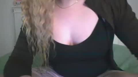 babygirll online show from April 12, 2026, 6:40 am