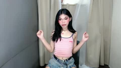 littlelace_ online show from February 22, 2026, 11:14 pm