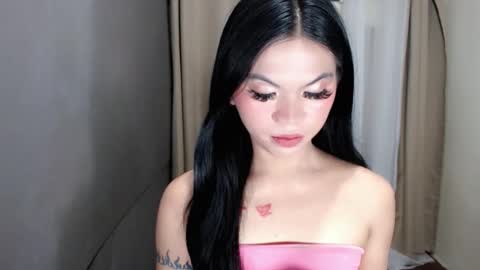 Snapshot of littlelace_ chatting on May 24, 2026, 10:37 pm littlelace_ online show from May 24, 2026, 10:37 pm