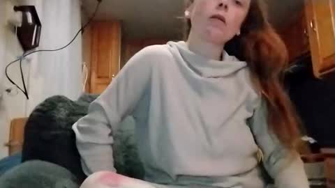 littleleo96 online show from February 5, 2026, 5:12 am