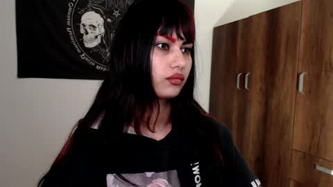 Snapshot of littleluciferrr chatting on June 4, 2026, 4:51 am Lucifer online show from June 4, 2026, 4:51 am