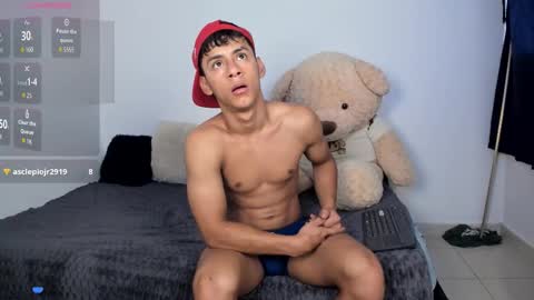 Snapshot of littleparker chatting on February 12, 2026, 1:39 pm PARKER online show from February 12, 2026, 1:39 pm