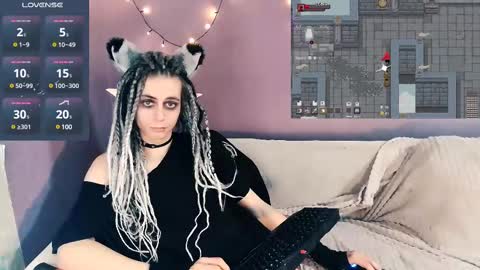 Snapshot of littlepinkcat chatting on February 24, 2025, 4:16 am Felix online show from February 24, 2025, 4:16 am