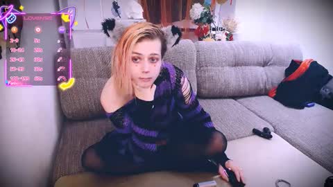 Snapshot of littlepinkcat chatting on December 1, 2025, 12:04 am Felix online show from December 1, 2025, 12:04 am