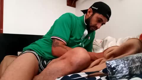 Kruger and girls online show from September 8, 2025, 3:11 pm