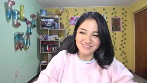 Mia  Wednesday to Sunday 730 am to 1030 am Colombian Hour D online show from December 9, 2024, 1:18 am