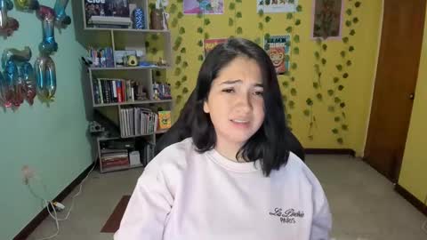 Mia  Wednesday to Sunday 730 am to 1030 am Colombian Hour D online show from February 17, 2025, 4:53 am