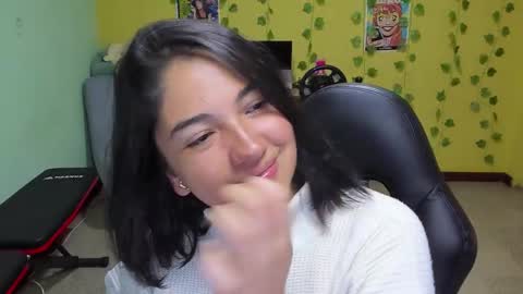 Mia  Wednesday to Sunday 730 am to 1030 am Colombian Hour D online show from November 23, 2025, 11:26 pm