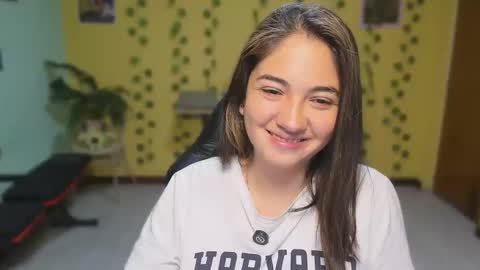 Mia  Wednesday to Sunday 730 am to 1030 am Colombian Hour D online show from April 7, 2026, 4:02 am