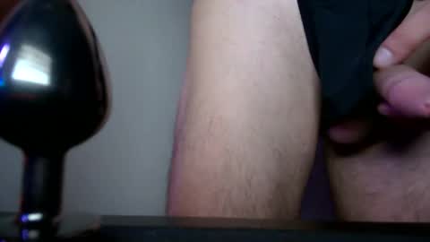 Snapshot of littleprincegotkinky chatting on October 4, 2025, 3:48 am yettobebroken online show from October 4, 2025, 3:48 am