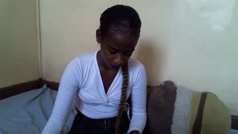 Snapshot of littlesandie chatting on February 14, 2025, 5:51 am littlesandie online show from February 14, 2025, 5:51 am