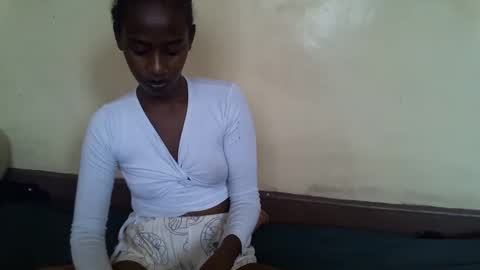 Snapshot of littlesandie chatting on March 7, 2025, 12:45 pm littlesandie online show from March 7, 2025, 12:45 pm