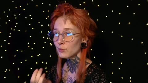 Snapshot of littlespacemouse chatting on February 7, 2025, 11:01 am Niki free tg channel with some photos gifs and info about streams online show from February 7, 2025, 11:01 am