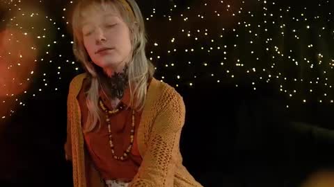 Snapshot of littlespacemouse chatting on February 22, 2026, 11:42 am Niki free tg channel with some photos gifs and info about streams online show from February 22, 2026, 11:42 am