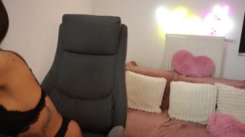 littlestellaspark online show from March 6, 2025, 3:02 am