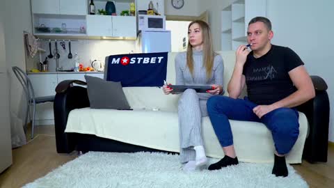 Little Tifany online show from January 9, 2025, 9:59 am