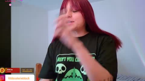 Snapshot of littlevalerie chatting on August 10, 2026, 3:32 am Valerie online show from August 10, 2026, 3:32 am