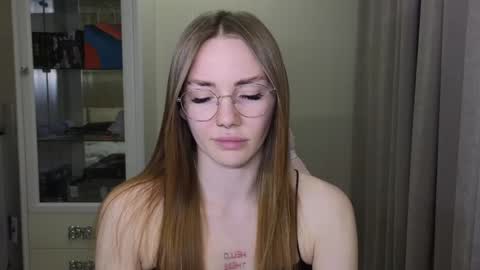 Eliana online show from December 6, 2024, 2:49 pm