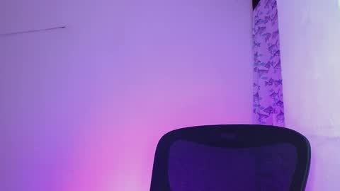 Eros online show from February 27, 2025, 4:52 am