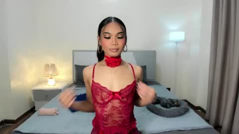 Snapshot of litzy_perez chatting on July 1, 2026, 2:29 pm litzy_perez online show from July 1, 2026, 2:29 pm