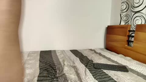 Snapshot of liu_mystik chatting on March 4, 2025, 5:00 am Liu help me to reach 100 thumps up daddy online show from March 4, 2025, 5:00 am