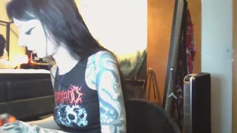 Liv Mirage online show from January 22, 2025, 11:21 pm