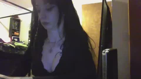 Liv Mirage online show from February 19, 2025, 5:38 am