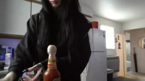 Liv Mirage online show from March 8, 2025, 6:16 pm