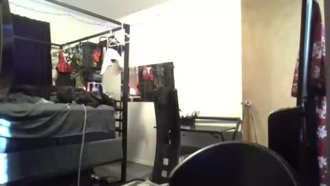 Liv Mirage online show from October 29, 2025, 10:55 pm