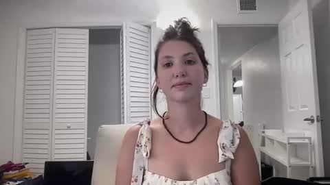 Snapshot of livvyybearxx chatting on July 12, 2026, 4:25 am liv online show from July 12, 2026, 4:25 am