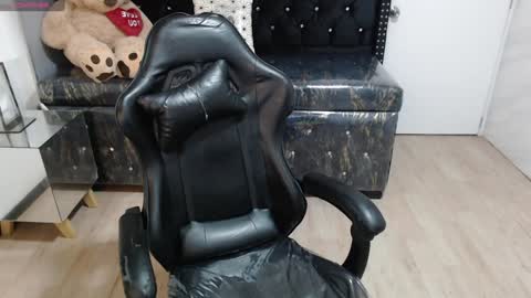 Liz online show from January 26, 2025, 3:06 am