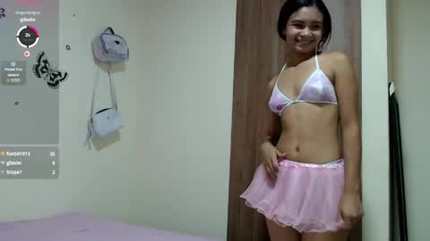 Liz7skinny online show from June 5, 2026, 9:53 pm