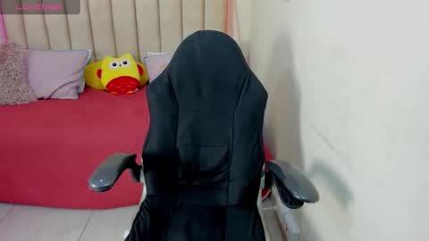 LIZ online show from January 28, 2025, 11:28 pm